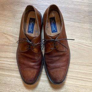 Faconnable mens brown leather dress shoes. Size 11